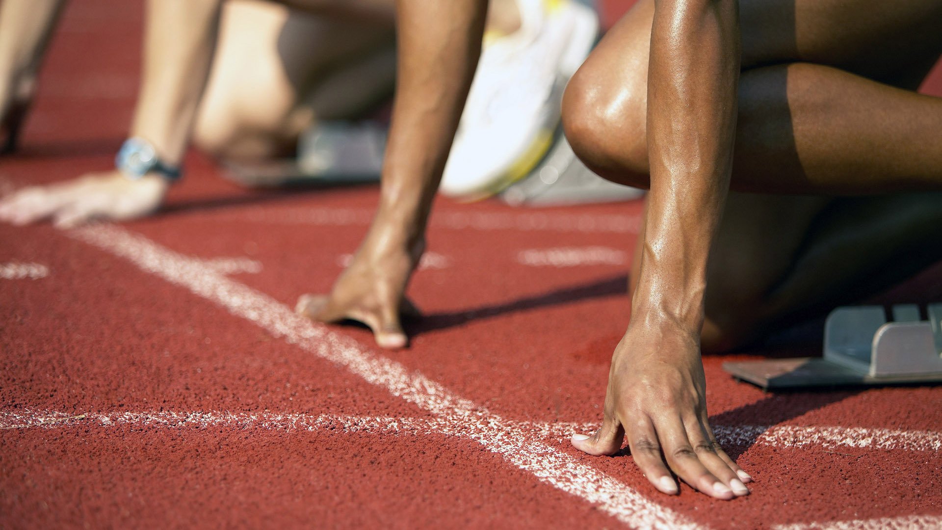 “德甲战火不断升级，第二名紧追不舍”，德甲晋级